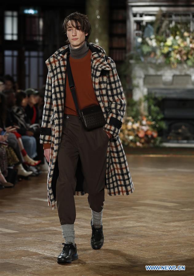 BRITAIN-LONDON-FASHION WEEK-DAKS