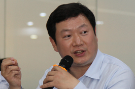 嘉實基金首席策略師、券商業(yè)務(wù)部總經(jīng)理簡斌