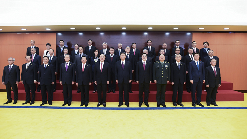 習近平會見澳門特別行政區(qū)新任行政、立法、司法機關(guān)負責人