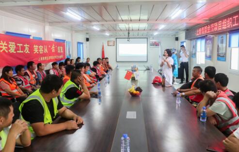 “小病挺，大病拖” 農(nóng)民工的健康保障如何破題？
