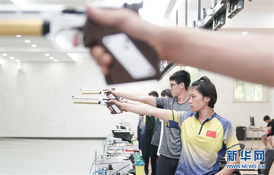 （軍運(yùn)會&middot;圖文互動）（1）斗志昂揚(yáng)創(chuàng)佳績 壯懷激烈展雄風(fēng)&mdash;&mdash;八一空軍五項(xiàng)隊成長記（配本社同題文字稿）