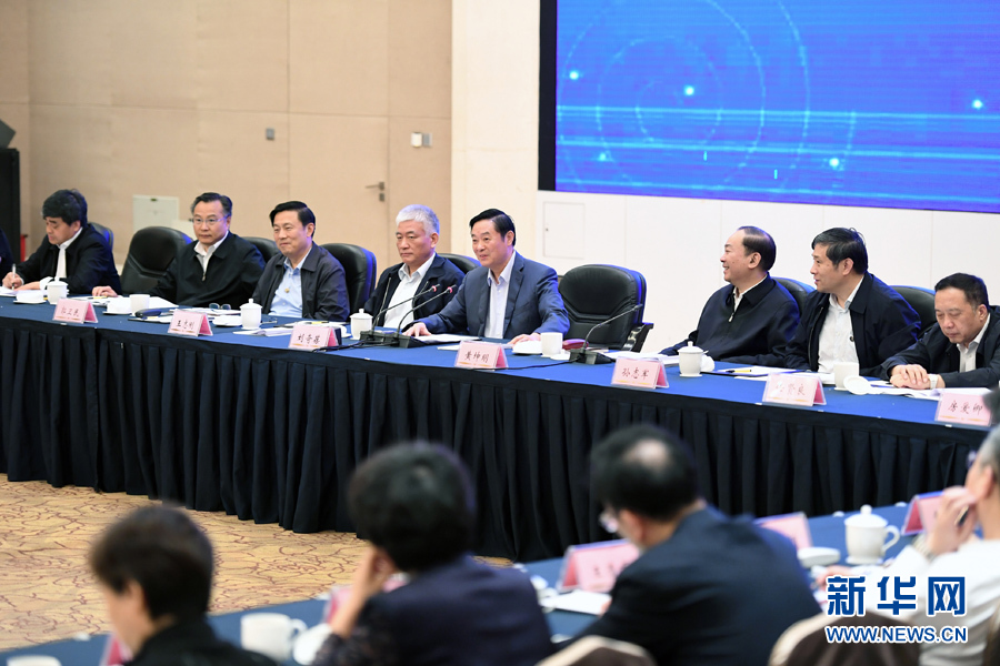 5月11日，中宣部在深圳召開深化文化體制改革座談會(huì)。中共中央政治局委員、中央書記處書記、中宣部部長(zhǎng)劉奇葆出席會(huì)議并講話。 新華社記者張領(lǐng) 攝