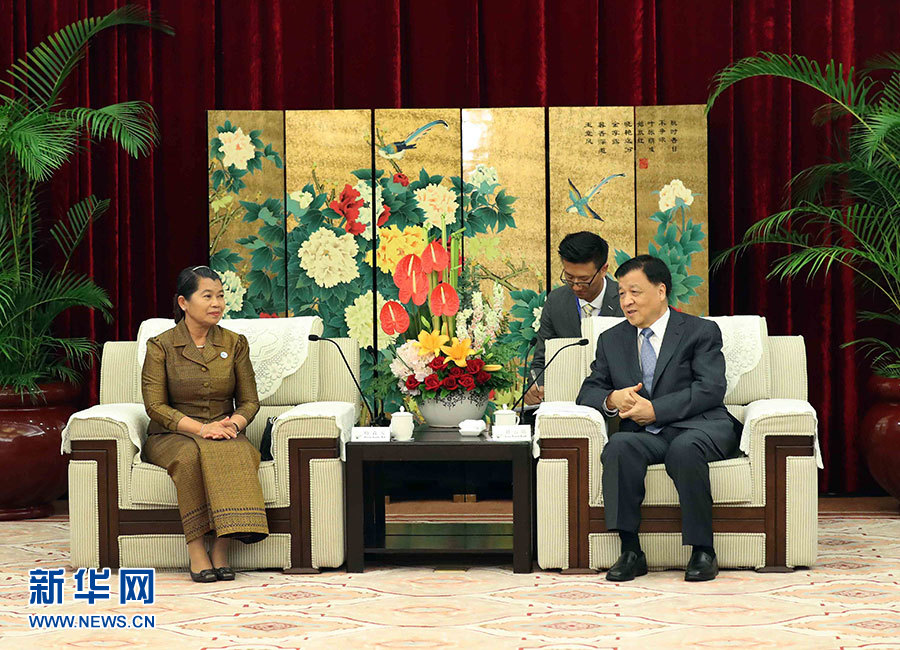 6月11日，中共中央政治局常委、中央書記處書記劉云山在福州會(huì)見來華出席金磚國家政黨、智庫和民間社會(huì)組織論壇的柬埔寨人民黨中央常委、副首相梅森安。新華社記者劉衛(wèi)兵攝