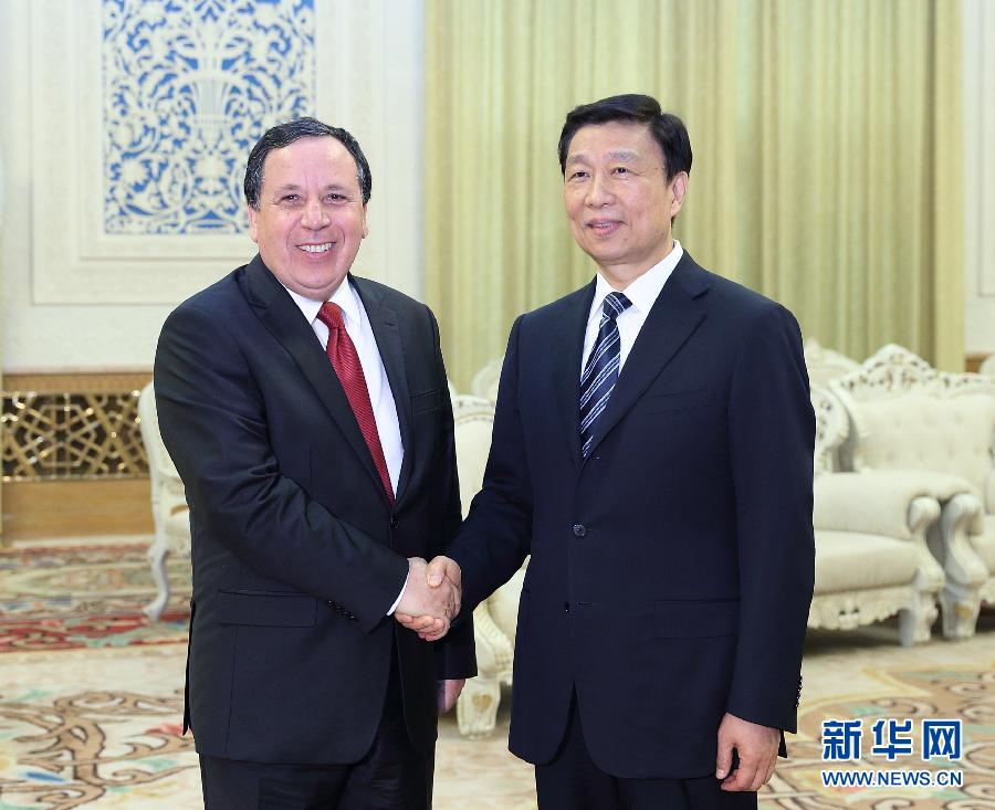 7月20日，國(guó)家副主席李源潮在北京會(huì)見(jiàn)突尼斯外長(zhǎng)杰希納維。新華社記者王曄攝