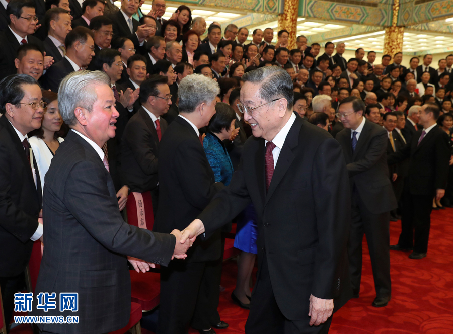 9月28日，中共中央政治局常委、全國(guó)政協(xié)主席俞正聲在北京會(huì)見(jiàn)出席中國(guó)海外交流協(xié)會(huì)第六次會(huì)員大會(huì)的全體代表，并發(fā)表講話。 新華社記者 龐興雷 攝