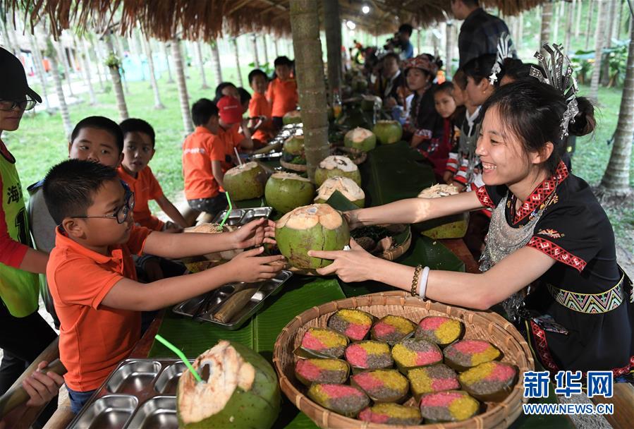 （社會(huì)）（4）海南貧困黎鄉(xiāng)&mdash;&mdash;小妹村：旅游扶貧將綠水青山打造成金山銀山