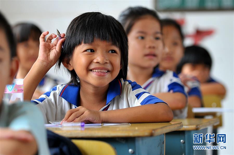 （新華全媒頭條&middot;潮起海之南&middot;圖文互動）（9）在偉大復(fù)興新征程上揚帆遠(yuǎn)航&mdash;&mdash;從海南建省辦特區(qū)看中國改革開放40年