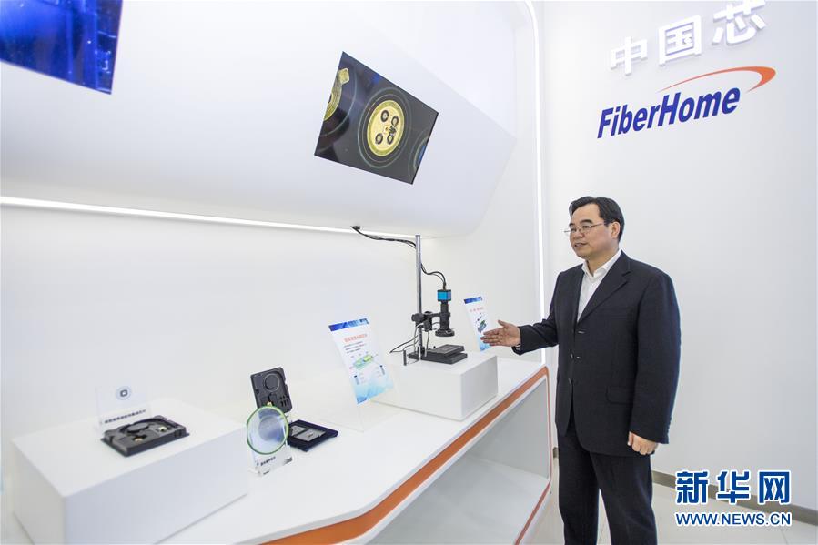 (新華全媒頭條·圖文互動)(6)情系人民 心牽創(chuàng)新——習近平總書記考察湖北回訪記