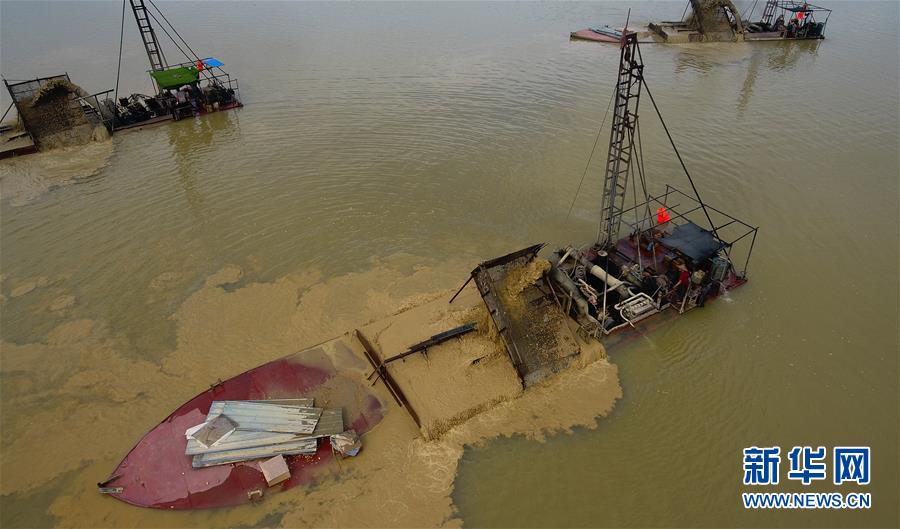 （新華視點(diǎn)&middot;圖文互動(dòng)）（2）小作坊&ldquo;游擊&rdquo;盜采、查處窩點(diǎn)&ldquo;死灰復(fù)燃&rdquo;，海南非法采砂緣何難止？