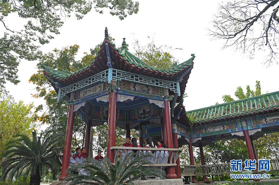 （慶祝改革開(kāi)放40周年基層行&middot;學(xué)校篇&middot;圖文互動(dòng)）（8）白鷺洲中學(xué)40年:書(shū)院教育的時(shí)代探索