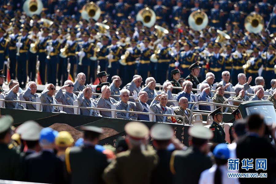 （新華全媒頭條&middot;強軍思想引領新征程&middot;圖文互動）（2）那一刻，我們光榮接受檢閱