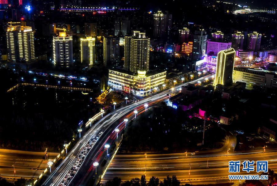 （兩會前夕看落實&middot;圖文互動）（1）牢記囑托增進民族團結(jié) 凝心聚力建設(shè)美麗新疆&mdash;&mdash;新疆落實習(xí)近平總書記全國兩會重要講話精神紀實