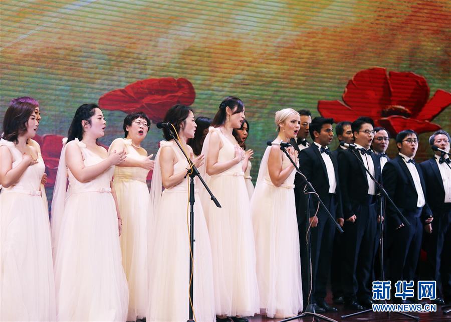 （在習(xí)近平新時(shí)代中國(guó)特色社會(huì)主義思想指引下——新時(shí)代新作為新篇章·總書記關(guān)切開(kāi)放事·圖文互動(dòng)）（5）開(kāi)放的中國(guó)，夢(mèng)想的模樣——洋學(xué)生在中國(guó)的日子