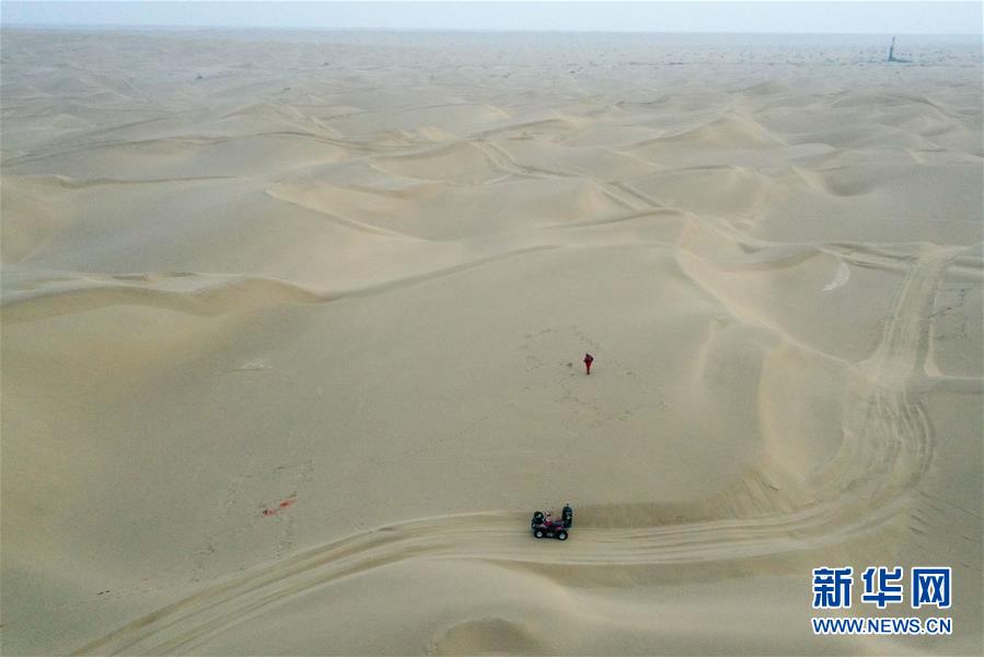 （新春走基層&middot;圖文互動(dòng)）（1）大漠中，一頂帳篷守歲五年