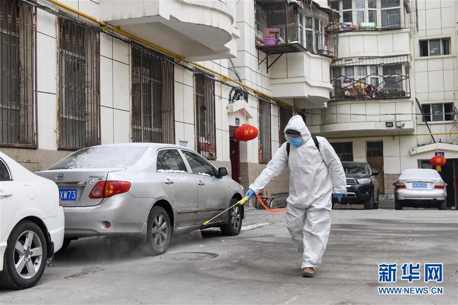 （聚焦疫情防控·圖文互動）（3）“我們多跑跑，居民更安全”——直擊新疆基層社區(qū)疫情防控