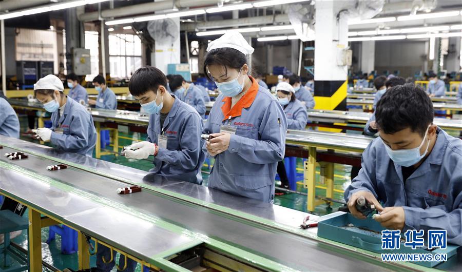 （來自經(jīng)濟前沿的故事&middot;企業(yè)復工復產(chǎn)&middot;圖文互動）（1）&ldquo;這次復工終生難忘&rdquo;&mdash;&mdash;廣東格蘭仕安全員復工記 