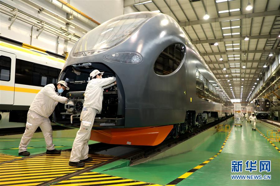 （圖文互動）（6）吃粉擼串，商圈&ldquo;打卡&rdquo;，動車出廠&mdash;&mdash;湖南&ldquo;標(biāo)簽&rdquo;復(fù)蘇記