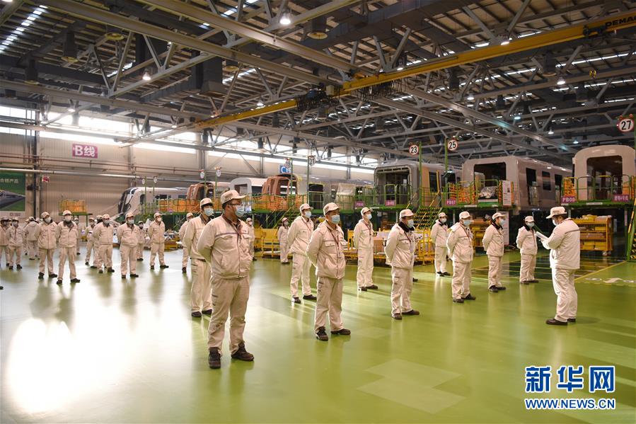 （圖文互動）（7）吃粉擼串，商圈&ldquo;打卡&rdquo;，動車出廠&mdash;&mdash;湖南&ldquo;標(biāo)簽&rdquo;復(fù)蘇記