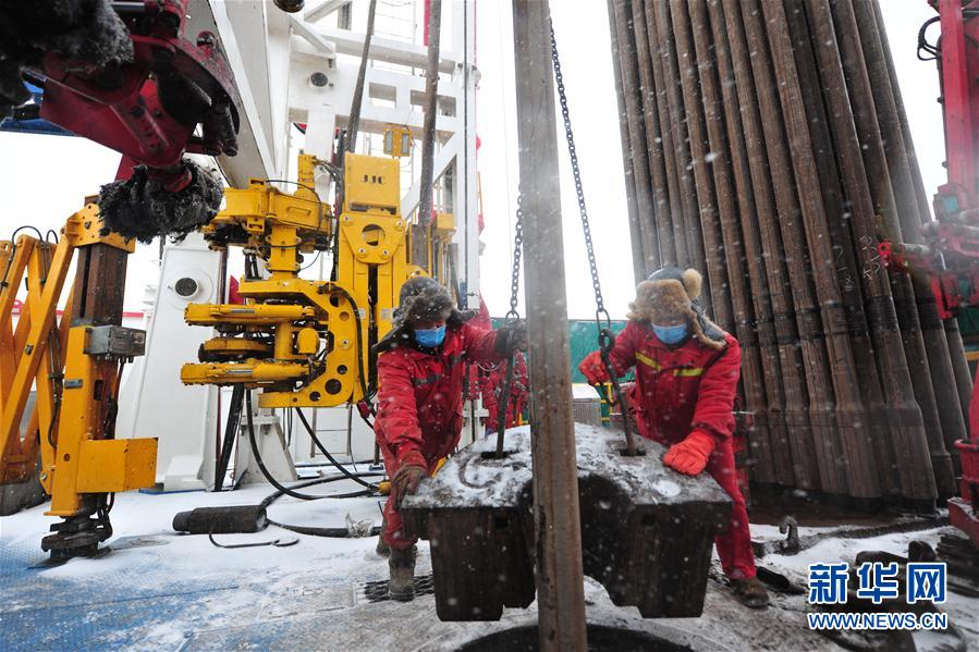 （圖文互動(dòng)）（2）大慶油田：一手抓防疫，一手抓生產(chǎn)