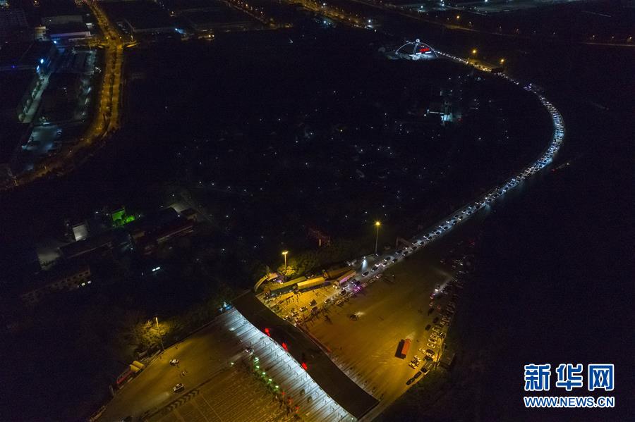 （新華全媒頭條&middot;圖文互動）（3）武漢重啟，不負(fù)春天&mdash;&mdash;寫在武漢&ldquo;解封&rdquo;之際