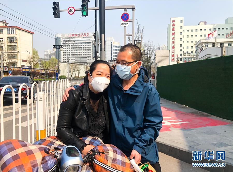 (一線抗疫群英譜·圖文互動(dòng))(1)護(hù)師張永剛:換一個(gè)“戰(zhàn)場(chǎng)”去戰(zhàn)斗