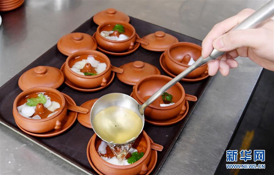 （聚焦復(fù)工復(fù)產(chǎn)&middot;圖文互動(dòng)）（3）&ldquo;分得安心，吃得放心&rdquo;&mdash;&mdash;豫菜老字號(hào)的復(fù)工見(jiàn)聞