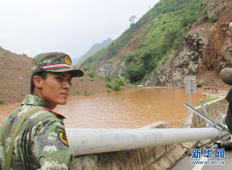 （為了民族復(fù)興&middot;英雄烈士譜&middot;圖文互動）謝樵：為救援泅渡堰塞湖，犧牲時只有24歲