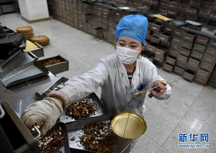 （聚焦疫情防控&middot;圖文互動）（14）分秒必爭！一切為了治病救人&mdash;&mdash;中國抗疫生命至上的生動實踐