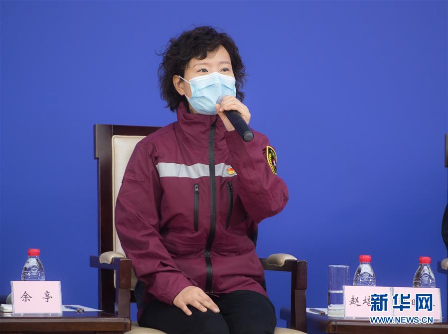 （聚焦疫情防控&middot;圖文互動）（5）分秒必爭！一切為了治病救人&mdash;&mdash;中國抗疫生命至上的生動實踐