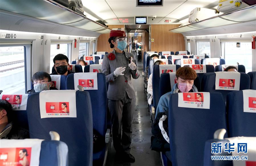 （聚焦疫情防控&middot;圖文互動）（5）團結(jié)起來！我們?nèi)f眾一心！&mdash;&mdash;中國抗疫人民力量的生動實踐