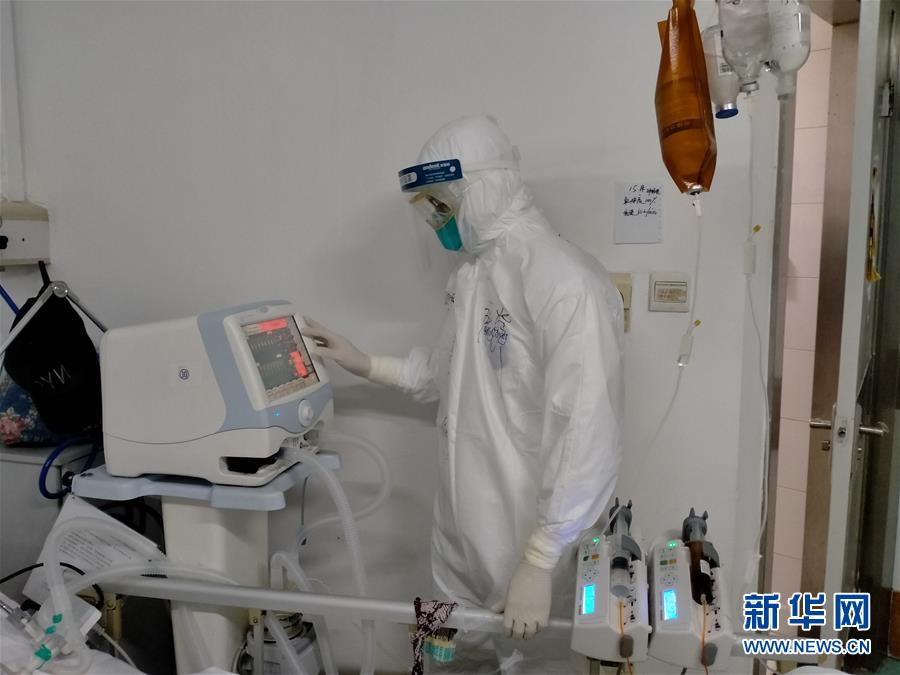 （在習(xí)近平新時(shí)代中國(guó)特色社會(huì)主義思想指引下&mdash;&mdash;新時(shí)代新作為新篇章&middot;習(xí)近平總書記關(guān)切事&middot;圖文互動(dòng)）（2）青春的顏色是什么？