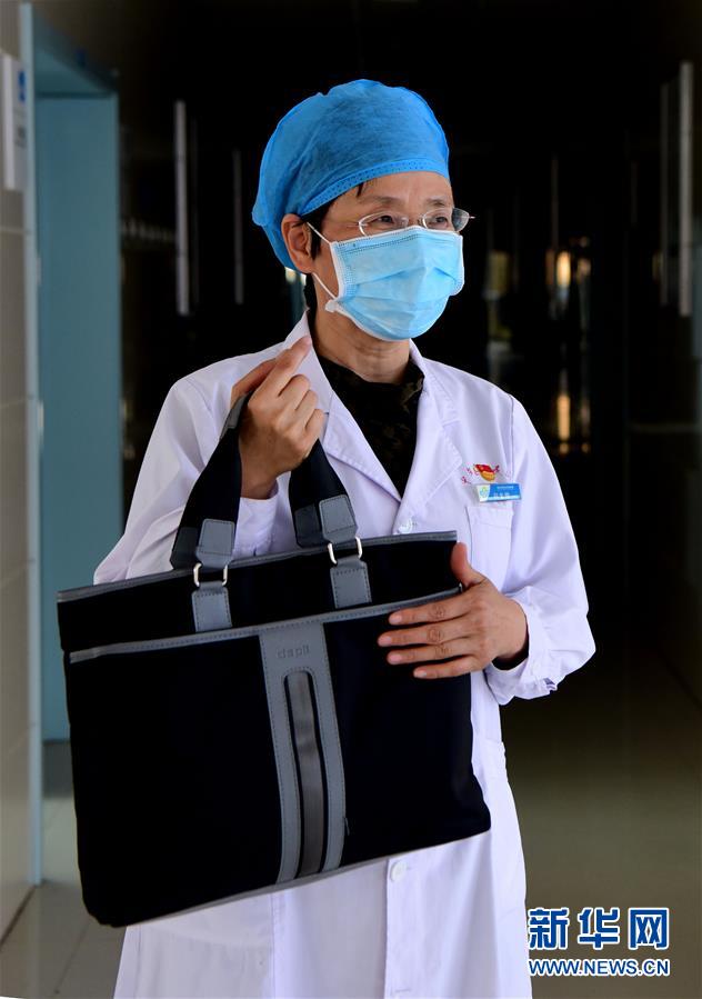 （圖文互動）（1）會說話的戰(zhàn)&ldquo;疫&rdquo;包&mdash;&mdash;縣醫(yī)院女院長白金娥抗疫故事