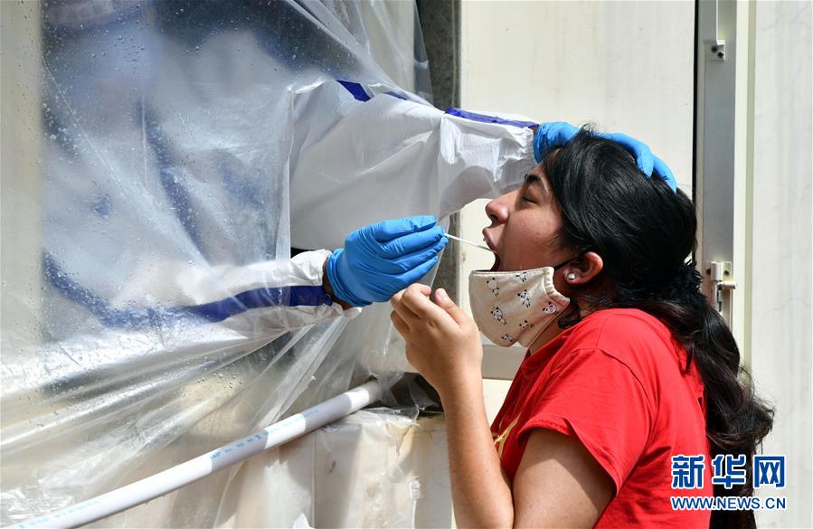 (國際·圖文互動(dòng))(15)特稿:穿越寒暑 無問西東——寫在新冠疫情構(gòu)成“國際關(guān)注的突發(fā)公共衛(wèi)生事件”半年之際