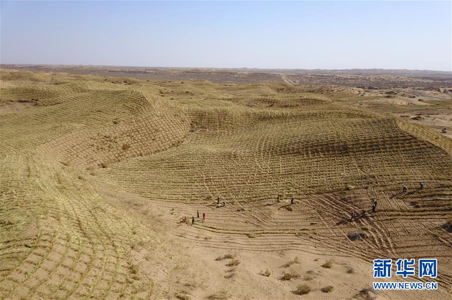 （在習(xí)近平新時(shí)代中國特色社會(huì)主義思想指引下&mdash;&mdash;新時(shí)代新作為新篇章&middot;習(xí)近平總書記關(guān)切事&middot;圖文互動(dòng)）（4）綠色映底蘊(yùn)，山水見初心&mdash;&mdash;生態(tài)優(yōu)先、綠色發(fā)展持續(xù)造福群眾美好生活