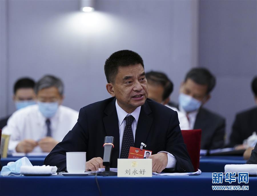 （新華全媒頭條·圖文互動）（10）從人民中汲取磅礴力量——習近平總書記同出席2020年全國兩會人大代表、政協(xié)委員共商國是紀實