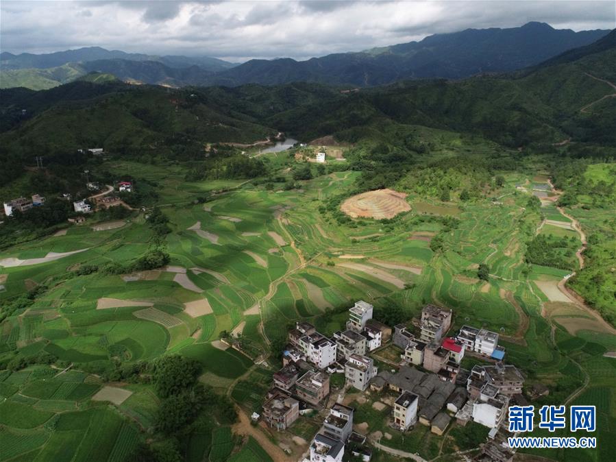 （在習(xí)近平新時代中國特色社會主義思想指引下——新時代新作為新篇章·習(xí)近平總書記關(guān)切事·圖文互動）（4）新生活、新盼頭——脫貧攻堅新形勢速覽