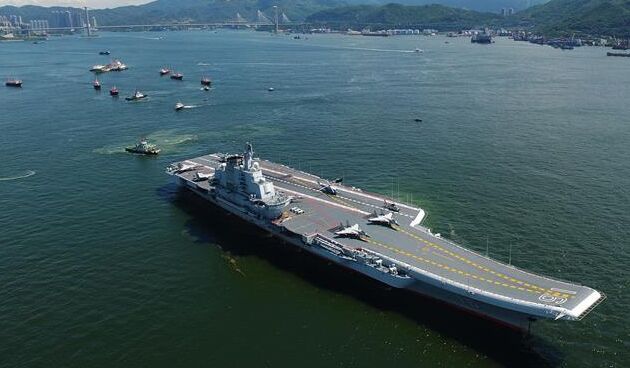 獨家航拍！遼寧艦駛離香港