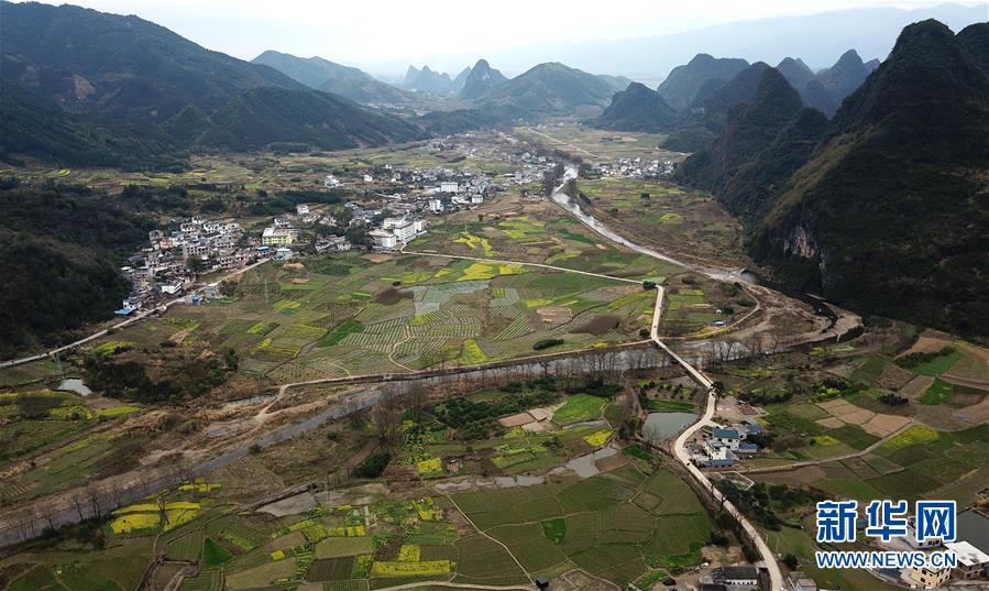 十八大以來，習(xí)近平反復(fù)強(qiáng)調(diào)“綠水青山”