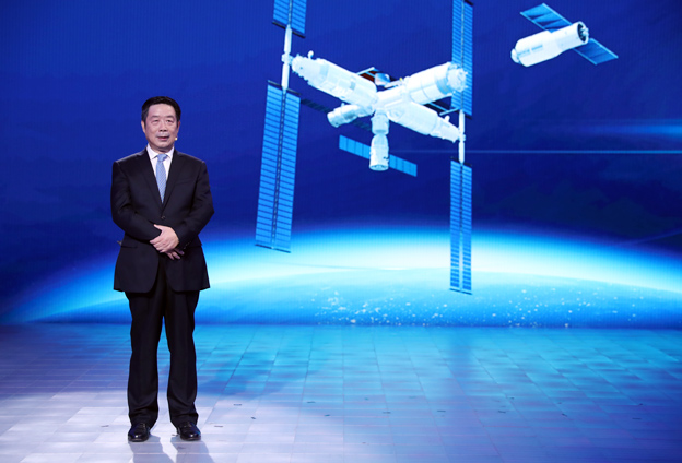將要建造的空間站基本構(gòu)型有三個(gè)艙，構(gòu)成英文T字型