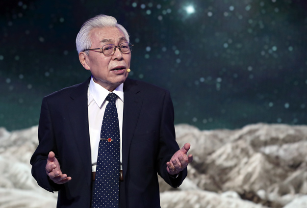 雖然已經(jīng)84歲了，但我還會(huì)加倍努力。