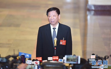 尹蔚民：如何確保新增就業(yè)目標實現(xiàn)？