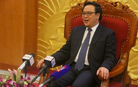 專訪：愿中國人民在中共領(lǐng)導下取得更多成就——訪越共中央委員、中央對外部部長黃平君