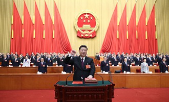 習(xí)近平當(dāng)選國家主席、中央軍委主席