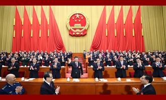習(xí)近平當(dāng)選國家主席、中央軍委主席