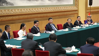 在甘肅團(tuán)，習(xí)近平響鼓重錘