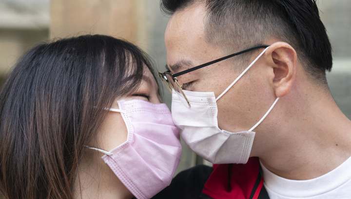 武漢新婚夫妻：經(jīng)此一疫，更懂家的分量