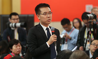 中央電視臺(tái)、中國(guó)國(guó)際電視臺(tái)記者提問(wèn)