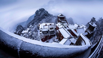 追夢足跡｜武當(dāng)：云繞仙山，雪落紫金
