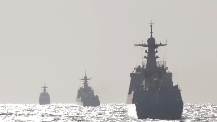北部戰(zhàn)區(qū)海軍某艦艇訓練中心：聚焦實戰(zhàn)！8艘新型艦艇連續(xù)多天開展海上訓練