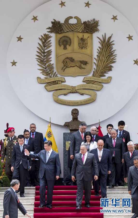 當(dāng)?shù)貢r(shí)間7月21日，國(guó)家主席習(xí)近平在加拉加斯會(huì)見委內(nèi)瑞拉全國(guó)代表大會(huì)主席卡韋略。 新華社記者 王曄 攝